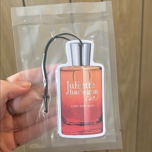 Juliette has a Gun Lust for Sun car freshie